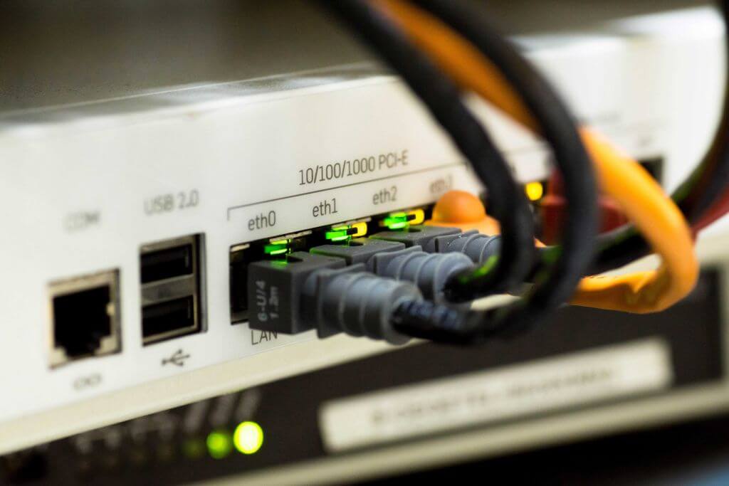 4 Crucial Points to Know Before Choosing Any Internet Service Provider 1 Xfinity bundle deals