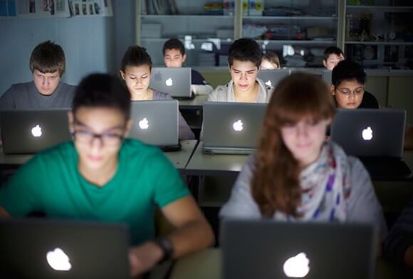 laptops-in-classroom-580