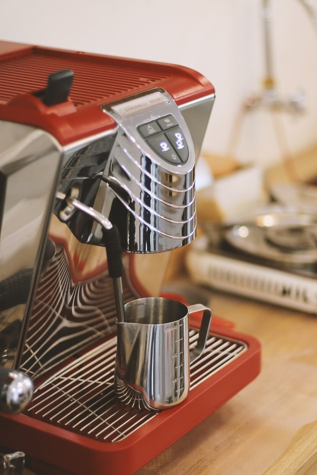 Espresso coffee machine