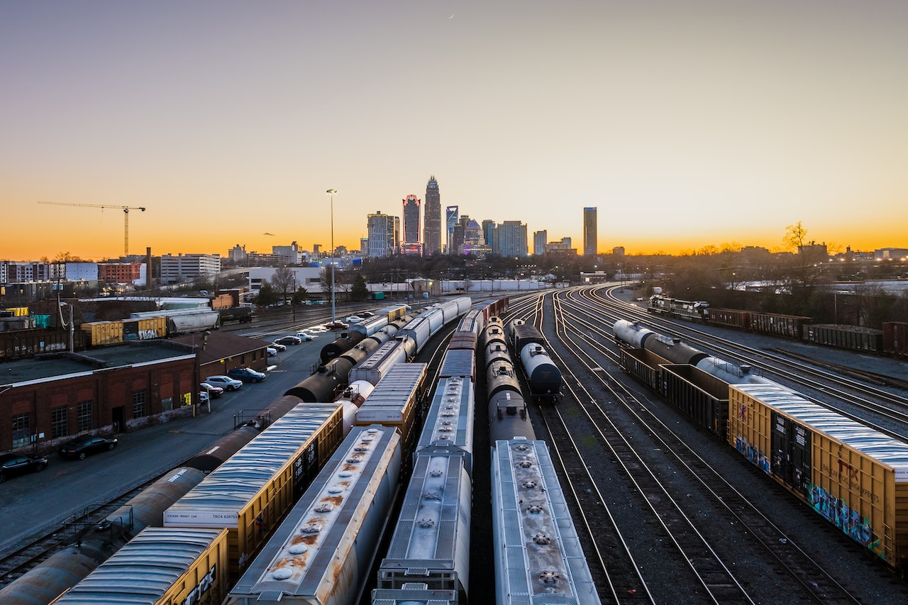 How to Pick a Transportation Company 1 How to Pick a Transportation Company